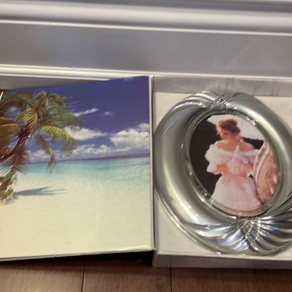 Vintage Mikasa Westwind Silver Picture Frame - Picture 2 of 5